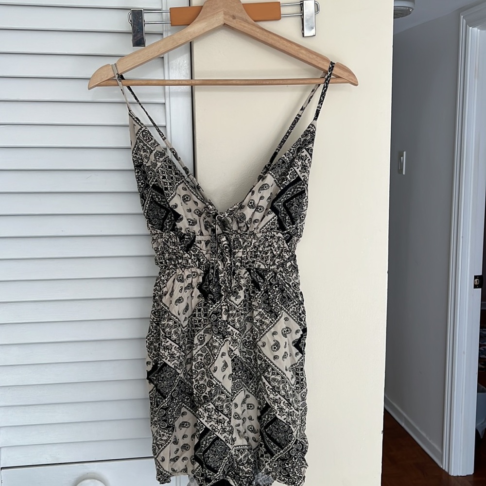 Romper - Picture 4 of 5
